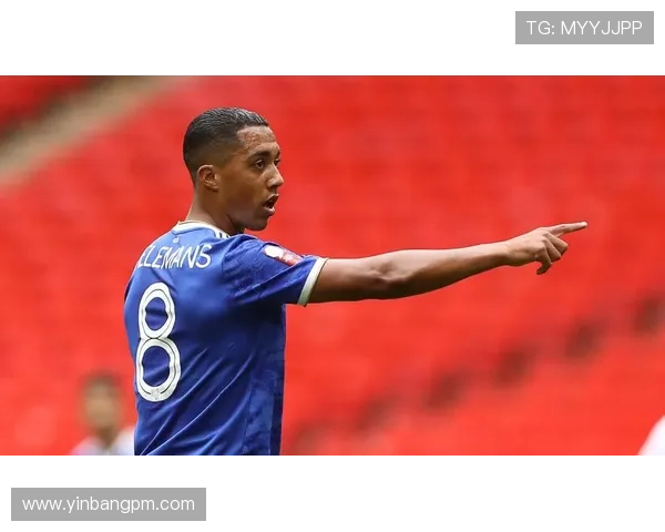 19岁边锋科尔坎贝尔向多特提交转会申请希望冬窗离队