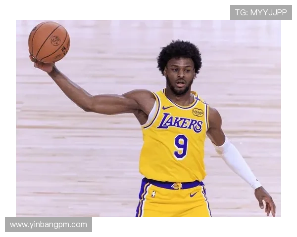 湖人需提升实力才能与掘金雷霆抗衡詹东里同场对SGA的防守挑战